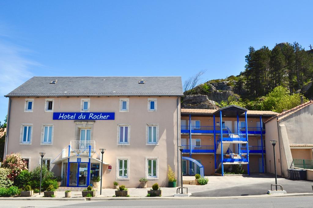 Hotel Du Rocher Le Caylar Buitenkant foto